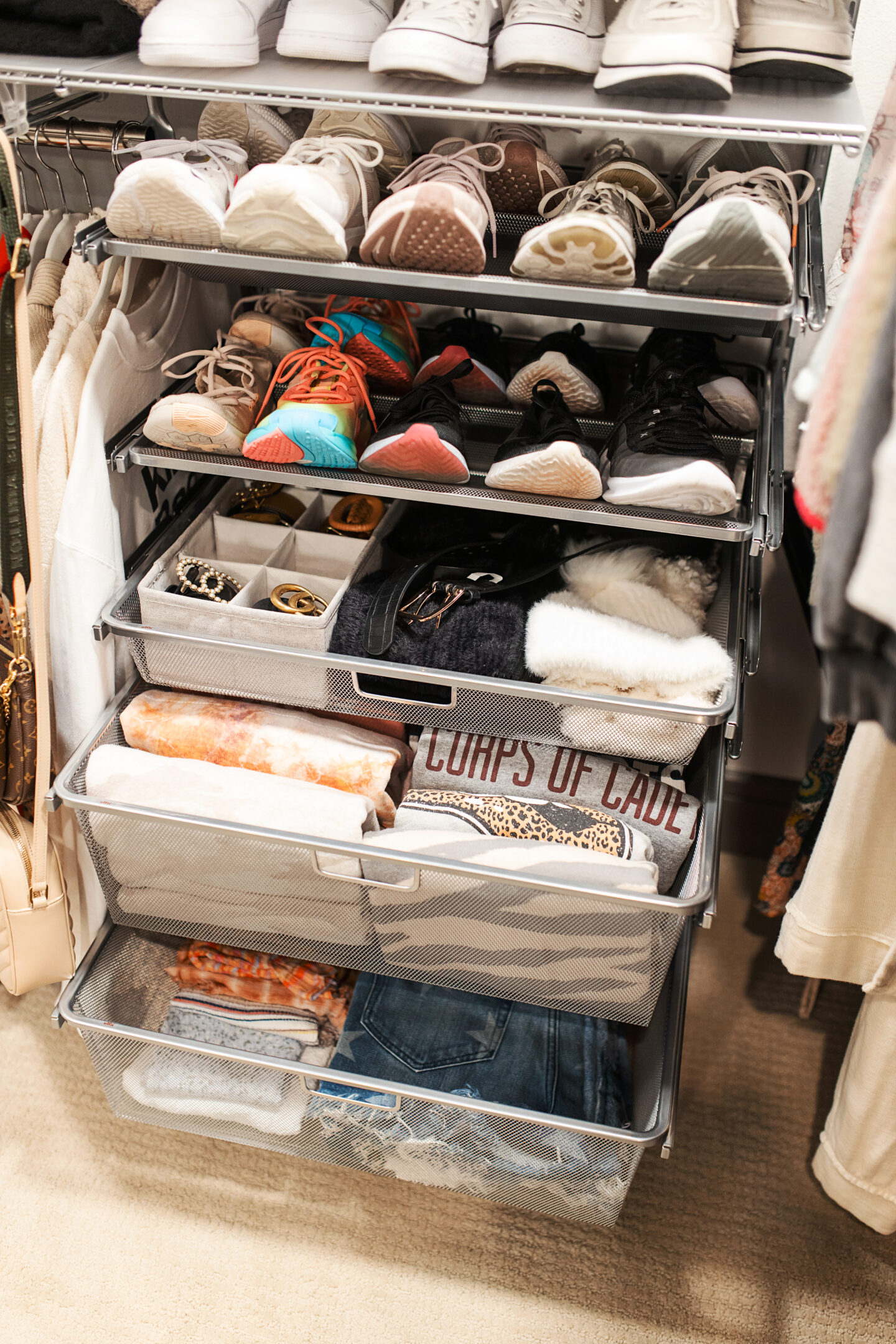 organizing, decluttering, organization, tips for organizing, closet organization, small space hacks, small space tips, organization products, apartment living, apartment hacks, closet organization ideas, closet designs, closet organization ideas small, storage solutions, small spaces